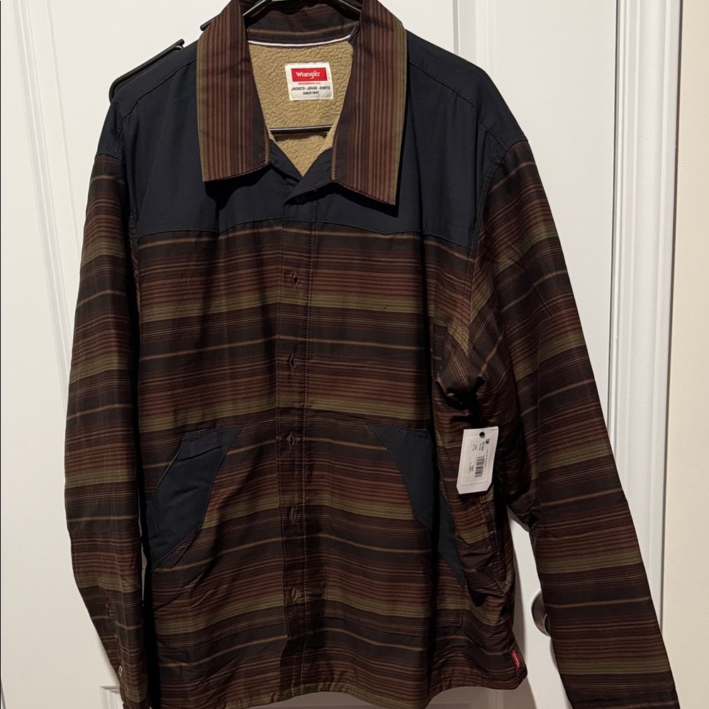 Wrangler Men's Brown and Black Striped Shirt Jacket